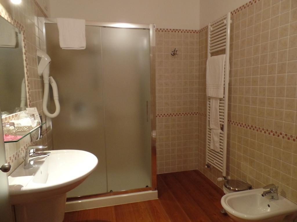 Agriturismo Il Vagabondo Buttrio Ruang foto