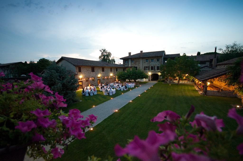 Agriturismo Il Vagabondo Buttrio Bagian luar foto